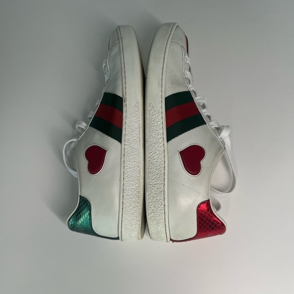 Authrntic Gucci Ace Heart Embellished Leather Low Top Trainer Sneakers - Picture 3 of 9